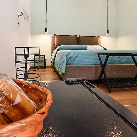 Bed and Breakfast Casa Calu Castel Sant'Elmo Neapol Zewnętrze zdjęcie