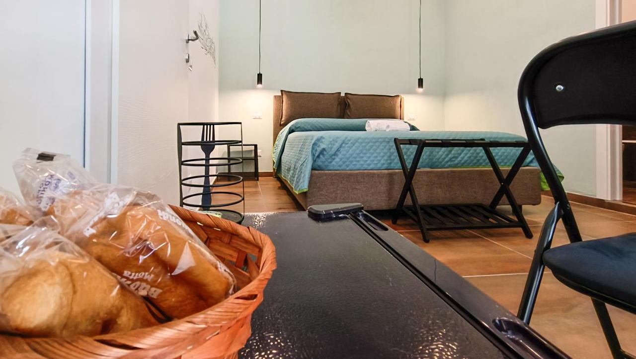 Bed and Breakfast Casa Calu Castel Sant'Elmo Neapol Zewnętrze zdjęcie